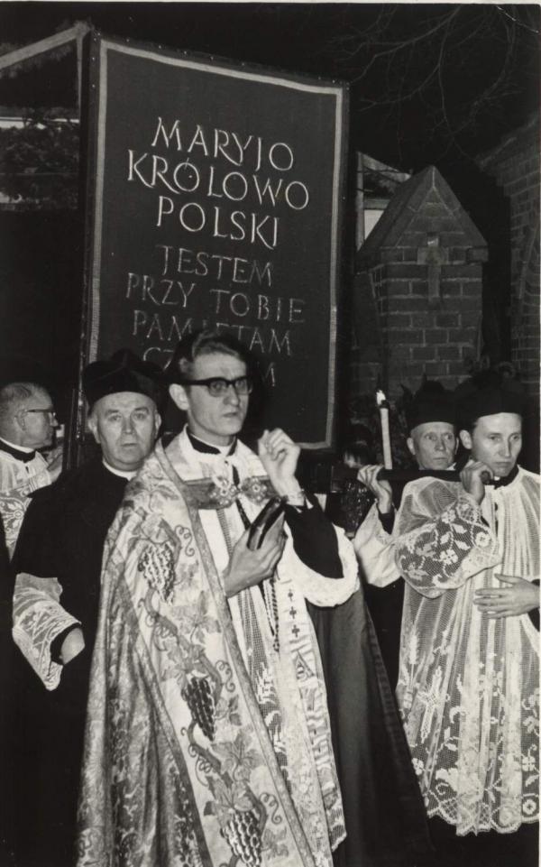 Kliknij aby zobaczyć pełny rozmiar